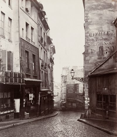 Rue de la Montagne-Sainte-Geneviève a Rue LaPlace kereszteződésének közelében (Rue de la Montagne-Sainte-Geneviève prés de carrefour de la rue LaPlace) alkotó: Charles Marville