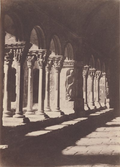 A Saint-Trophime-kolostor kerengőjének folyosója, Arles alkotó: Charles Nègre