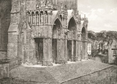 Chartres-i székesegyház - Déli kapuzat, XII. század alkotó: Charles Nègre