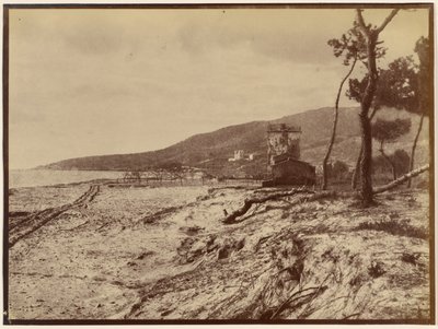Golfe-Juan strandja a de la Croisette-fok felé alkotó: Charles Nègre