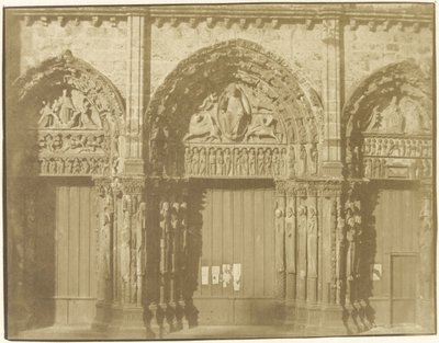 A chartres-i székesegyház kapuzata alkotó: Charles Nègre