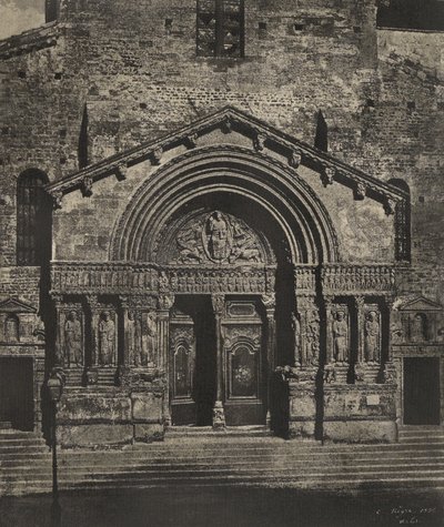 Az arles-i Saint-Trophime kapuzata alkotó: Charles Nègre
