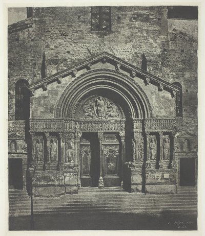 Arles: Saint-Trophime nyugati tornáca, 1854. október 21., nyomtatva 1982. alkotó: Charles Nègre