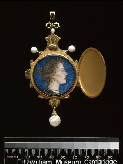 Medál: Miss Edith Emma Cooper (1862-1913) 1901 (arany, zománc, gyöngy és wc) alkotó: Charles Ricketts