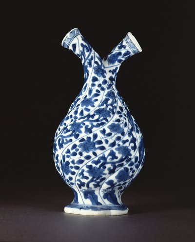 Kék-fehér dupla palack európai üvegformában, Kangxi korszak (1662-1722) (porcelán) alkotó: Chinese School