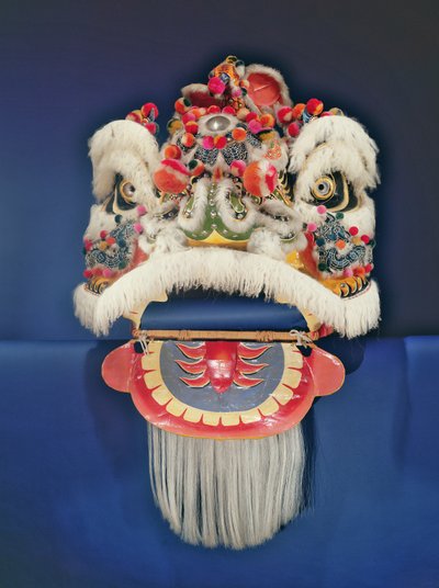 Táncoló oroszlán, Hong Kong (papírmasé) alkotó: Chinese School