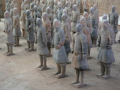 Xian Múzeum, terrakotta harcosok Shi Huangdi császár sírjából alkotó: Chinese School