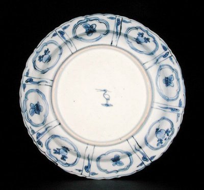 Kék-fehér kraaktányér alsó része, kócsagjegy, Wanli, 1595-1605 (porcelán) (lásd: 205990) alkotó: Chinese School Chinese School