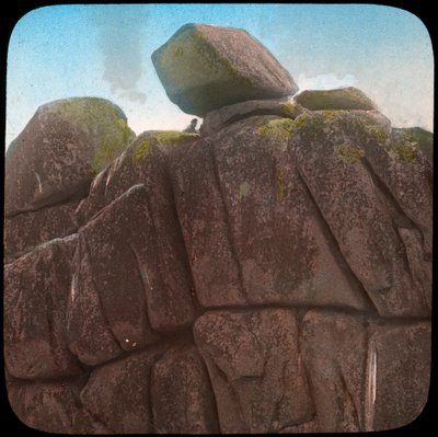 Logan Rock, Treen közelében, Cornwallban, a 19. század végén vagy a 20. század elején alkotó: Church Army Lantern Department