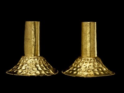 Füldísz pár, amelyet uralkodó vagy sámán visel alkotó: Culture Chimu