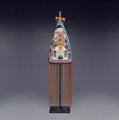 Királyi korona (ade), a 19. század vége és a 20. század eleje (üveggyöngyök, szövet, kosár és rost) alkotó: Yoruba Culture