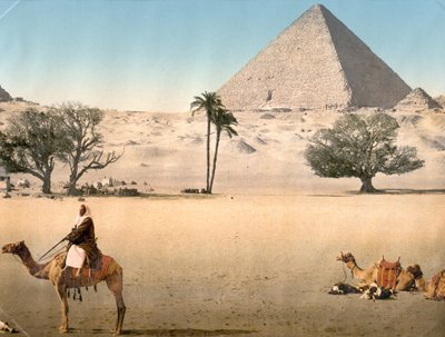 Pihenő beduinok a gízai nagy piramis közelében, 1895 körül alkotó: Detroit Publishing Co.