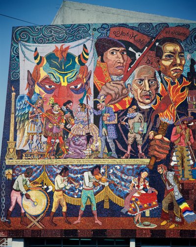Hidalgo, Morelos és Juarez, a függetlenségi harc hősei, részlet a mozaikfreskóból a Felkelők Színházának homlokzatán, Mexikóváros. Mexikó, 20. század. alkotó: Diego Rivera