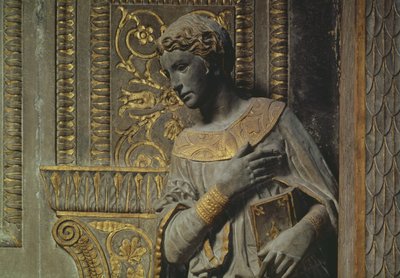 A Cavalcanti Angyali üdvözlet: Donatello Szűzanya részlete 1386-1466 c.1435 aranyozott mészkő alkotó: Donatello