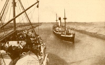 A Szuezi-csatornán áthaladó gőzösök, 1930. alkotó: ENA