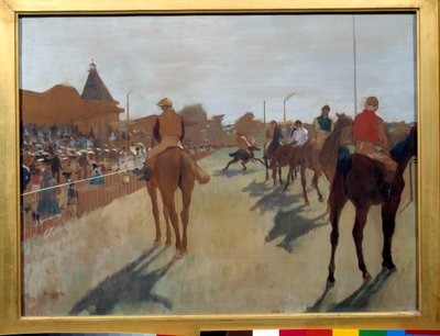 A defile azt írja, hogy „versenylovak a lelátók előtt”” Edgar Degas (1834-1917) festménye 1866-1868. Homályos. 0,46 x 0,61 m. Párizs, Musee d