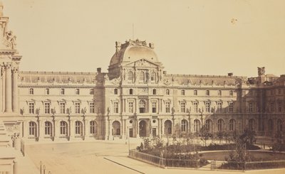 A Cour Napoléon és a Pavillon Sully a Louvre Turgot-szárnyából nézve, Párizs alkotó: Édouard Baldus