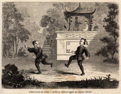 A kormánynál játszó kínai gyerekek (bőrlabda, nehézfém gyűrűk és beültetett 3 hosszú toll), édesanyjuk felügyelete mellett, Vaumort (? -1886) rajza a Sanghajból Moszkvába tartó, 1859-től 1862-ig tartó utazás szemléltetésére. de Bourb úr alkotó: Edouard Vaumort