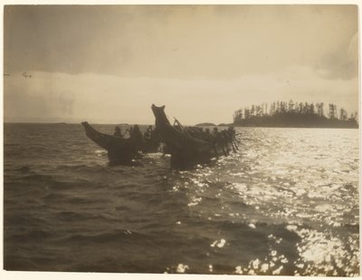 [Őrülten hajtották a hajójukat a vízen] alkotó: Edward S. Curtis