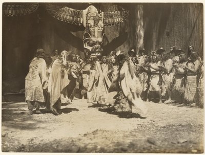 [Naida az Élet és halál táncát járja] alkotó: Edward S. Curtis
