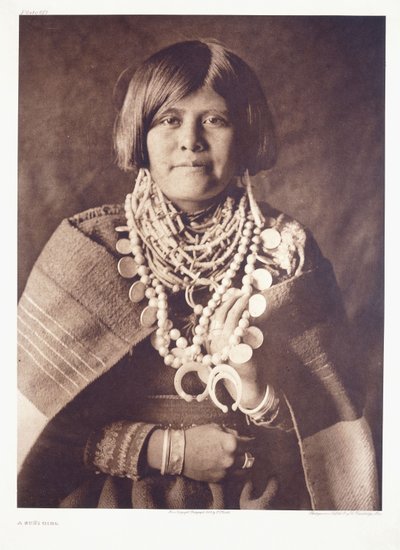 Egy Zuni lány alkotó: Edward Sheriff Curtis
