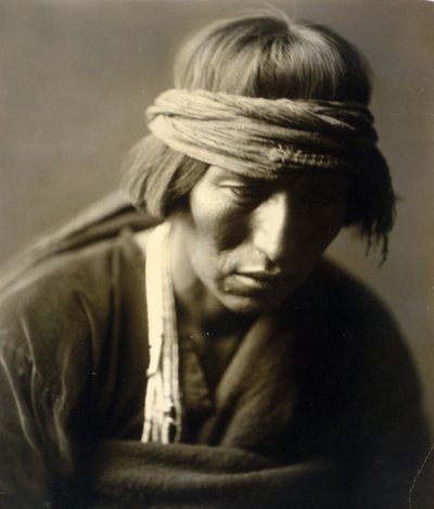 Hastobiga, Navaho Medicine Man alkotó: Edward Sheriff Curtis