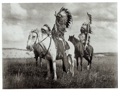 Sioux Chiefs, "Az észak-amerikai indián" tányérja alkotó: Edward Sheriff Curtis