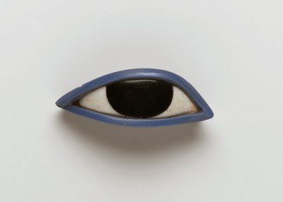 Jobb szem antropoid koporsóból (obszidián, kristályos és kék üveg) alkotó: Egyptian