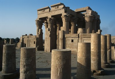 Kilátás a római és Ptolemaioszi kettős Sobek és Haroeris templomra a Níluson alkotó: Egyptian