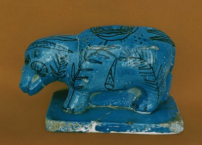 Kék víziló fekete díszítéssel, Dra Aboul Naga, Középbirodalom (fajansz) alkotó: Egyptian 11th Dynasty