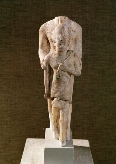 Amun védelmezi Amenhotepet III (Kr. e. 1382-44) Amun templomától, Karnakban (mészkő) alkotó: Egyptian 18th Dynasty