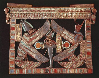Fekete alapon Ozirist ábrázoló melllemez alkotó: Egyptian 18th Dynasty