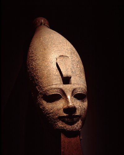 Egyiptomi antikvitás: Amenophis III (Amenhotep) kolosszális feje. Rózsa gránit szobor. Kr.e. 14. század. 18. dinasztia. Luxor Múzeum (Luksor vagy Luqsor). Egyiptom alkotó: Egyptian 18th Dynasty