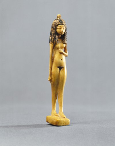Egy meztelen lány szobra, Új Királyság, ie 1390-1353 (elefántcsontra festve) alkotó: Egyptian 18th Dynasty