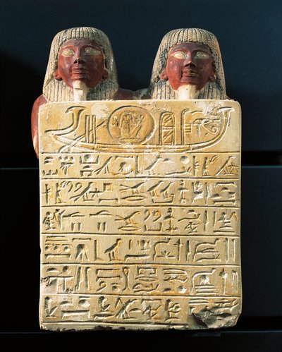 Dydy és fia, Pendua, ácsmesterek mészkőből készült sztéléje, melyen Ré napistennek hódolnak, Deir el-Medinából. alkotó: Egyptian 19th Dynasty
