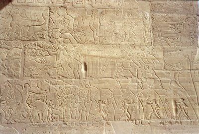 Egyiptomi csapatokat ábrázoló dombormű, amint megrohamozzák Dapur hettita városát a Great Hypostyle Hallból, Új Királyság, Kr.e. 1297-1185 alkotó: Egyptian 19th Dynasty