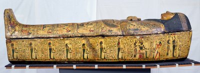 Nesyamun múmiájának koporsója és borítója, valószínűleg Deir El-Bahriban, Új Királyságban, ie 1100 körül (festett fa) alkotó: Egyptian 20th Dynasty