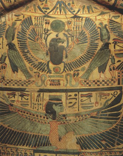 Múmiatakaró szárnyas istenséget védő szkarabeusz, az örökkévalóság jelképe alkotó: Egyptian 22nd Dynasty