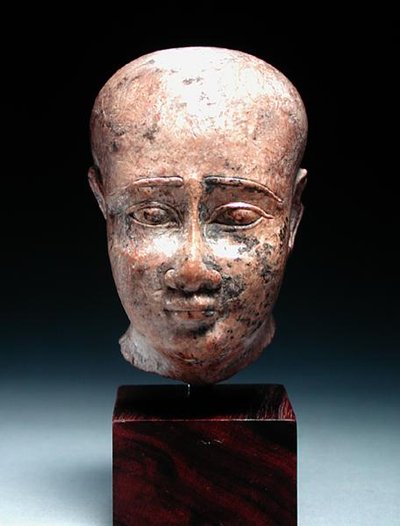 Férfifej, ie 350 körül (mészkő) (lásd még 185237) alkotó: Egyptian 30th Dynasty