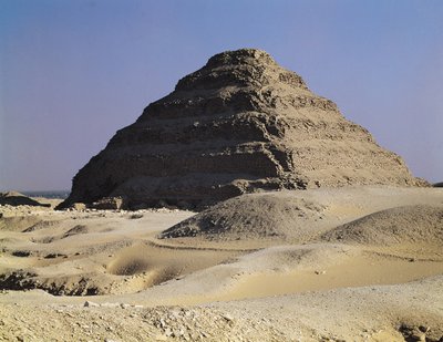 Dzsoser király lépcsős piramisa (Kr.e. 2667-2648) Óbirodalom alkotó: Egyptian 3rd Dynasty