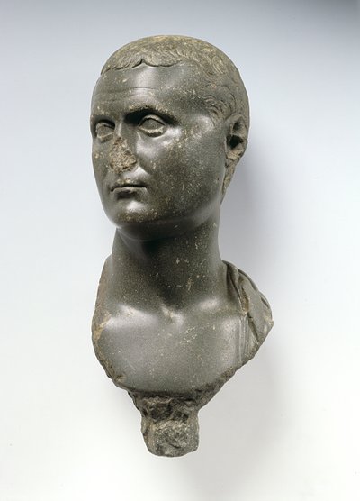 Egy római nemes mellszobra, akiről azt mondják, hogy Mark Anthony (i.e. 82-30), valószínűleg Alexandriából, Egyiptomból, Kr.e. 50-től i.sz. 50-ig (pala) alkotó: Egyptian Ptolemaic Period