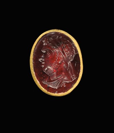 Hellenisztikus mélynyomó gyűrű egy ptolemaioszi uralkodó királyi portréjával, valószínűleg IX. Ptolemaiosz, II. Szoter, Kr.e. 2. század vége – 1. század eleje alkotó: Egyptian Ptolemaic Period