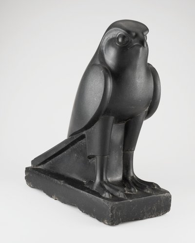Hórusz isten sólyom szobra, Ptolemaioszi korszak alkotó: Egyptian Ptolemaic Period
