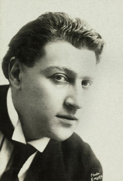 Sacha Guitry portréja (fotó) alkotó: Emera