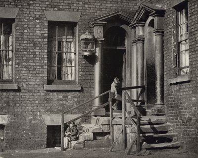 A Corner of Old Liverpool (f/w fotó) alkotó: English Photographer