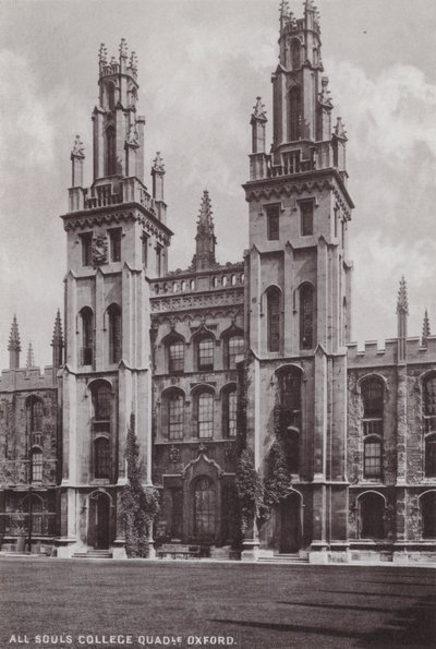 All Souls College Quadrangle Oxford alkotó: English Photographer