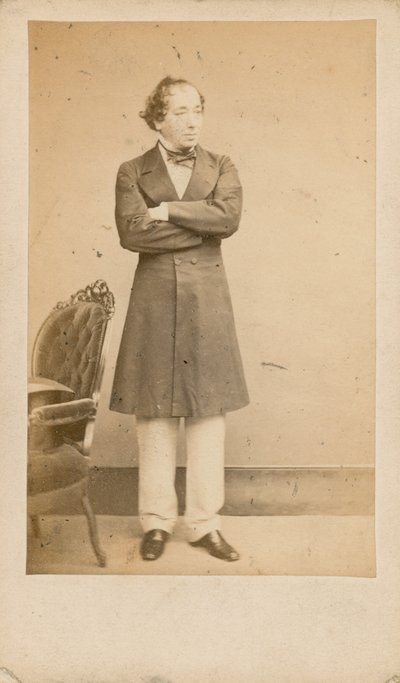 Benjamin disraeli alkotó: English Photographer