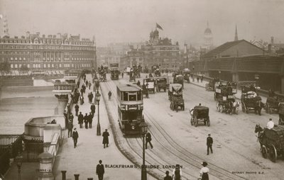 Blackfriars Bridge, London alkotó: English Photographer