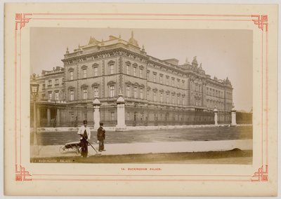 A Buckingham-palota alkotó: English Photographer