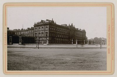 A Buckingham-palota alkotó: English Photographer